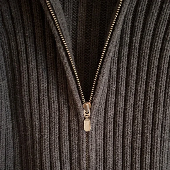 Men’s dark gray zip up hooded Sweater - Picture 5 of 5